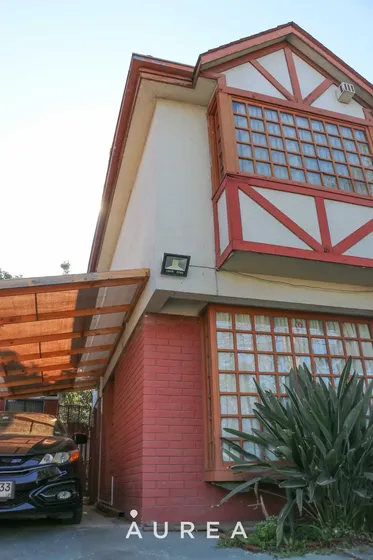 Casa En Venta En La Reina
