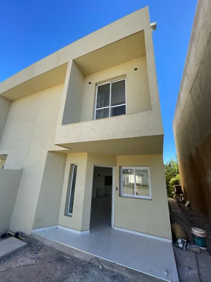 Venta De Dúplex A Estrenar En Los Cerezos Ii Barrio Residencial Abierto En La Ciudad De Plottier