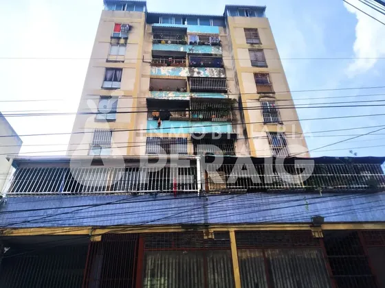 Venta/ Apto/ Altagracia Caracas/ 67 M2/ 2h-1b/ Ref: 51.000 Cliente Directo E.m