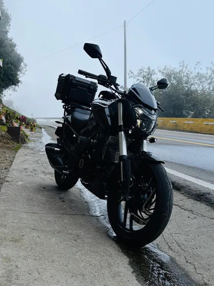 Dominar 400 Mod 2023 Único Dueño. Soat Y Tecno Dic 2025