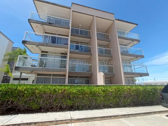 Apartamento Moderno En El Conjunto Residencial Las Trinitarias I En La Av Luisa Caceres De Arismendi