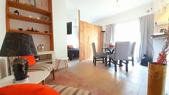 Vicente Lopez -  Impecable  Departamento De 2 Amb Con Balcón!