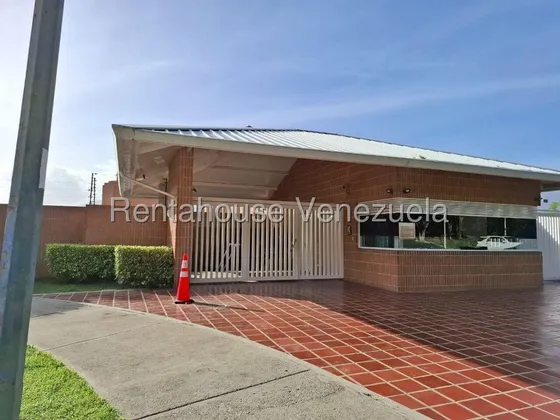 25-23647 Alquiler Apartamento Totalmente Operativo Para Vivir 