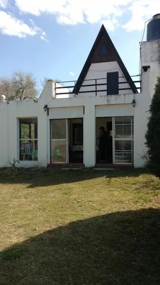 Casa En Venta En Playas De Oro, Carlos Paz. Apta Credito
