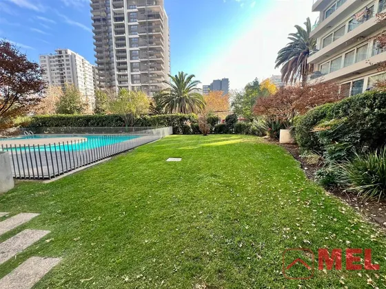 Departamento En Venta De 2 Dorm. En Macul