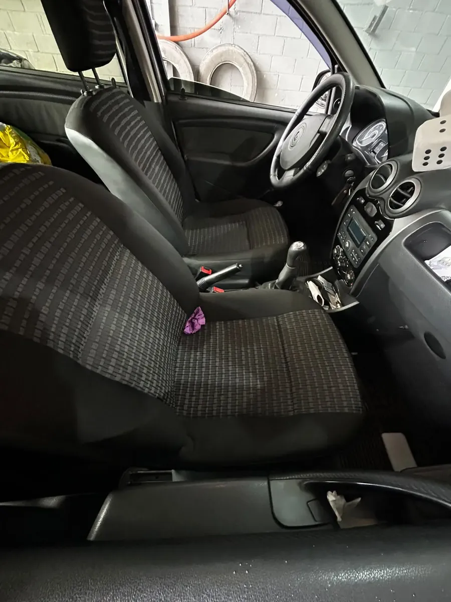 Renault Sandero 2012 1.6 8v Expression Hi-flex 5p — foto 2