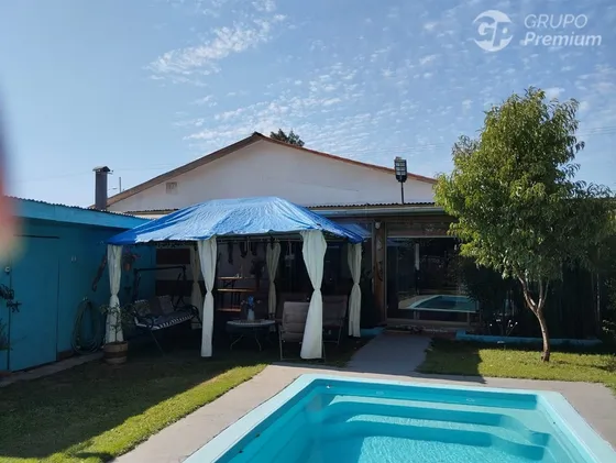 Casa En Venta De 4 Dorm. En Parral
