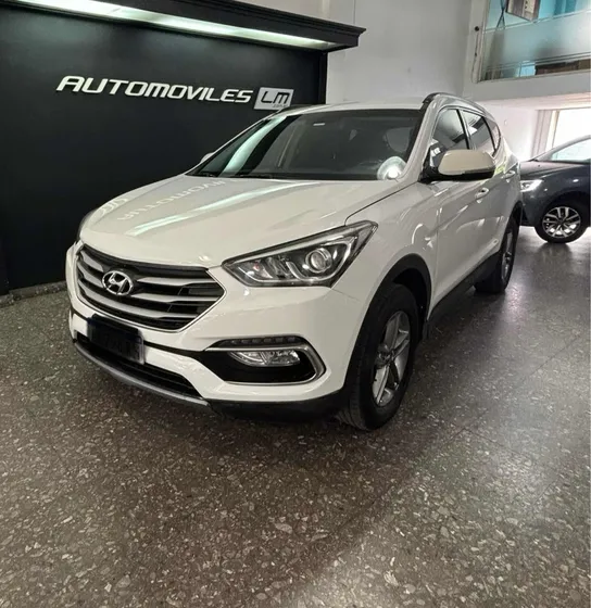 Hyundai Santa Fe 2.4 Seguridad 7as 6mt 2wd