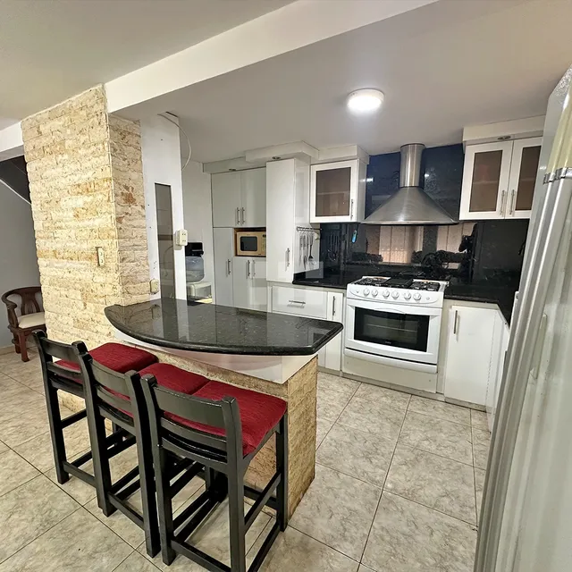 Amplia Y Acogedora Casa En El Conjunto Residencial Casas Bote B