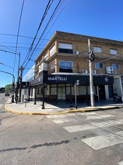 Gastronomia Con Horno Pizzero A Gas  Actualmente Funcionando - Avenida Mitre 300