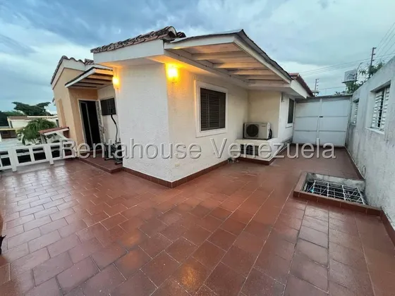 Casa En Venta En La Morita I En Parque Resd La Morita I. Av. Aragua. Ljsa 25-8301
