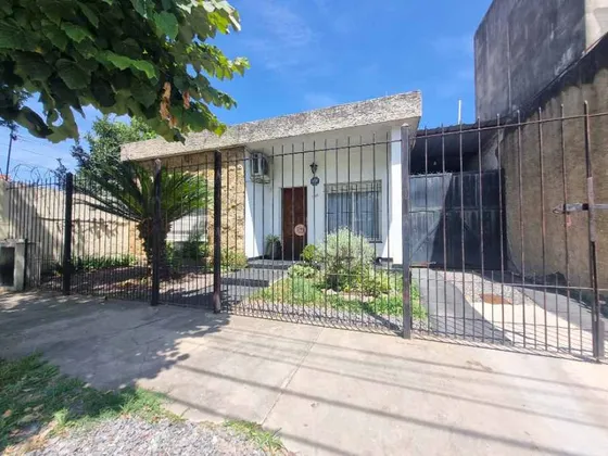 Casa En Impecable Estado 3 Ambientes