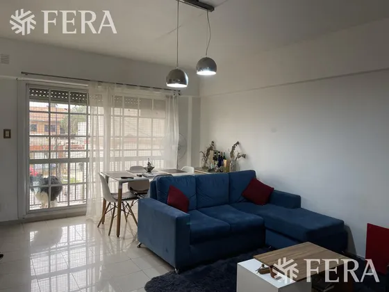 Venta De Departamento De 3 Ambientes Con Balcón En Wilde (28500)