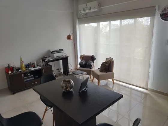 Departamento En Venta - 1 Dormitorio 1 Baño - Caseros