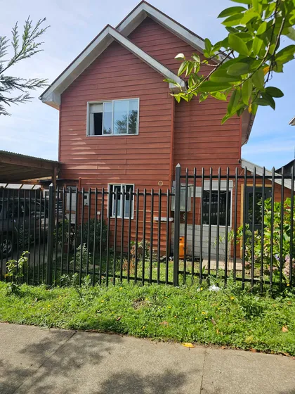 Casa Con Excelente Ubicación Puerto Varas (90576)