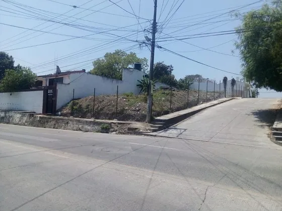 Renta Terreno En Esquina 420 M² Col. Esfuerzo Tuxpan Veracruz
