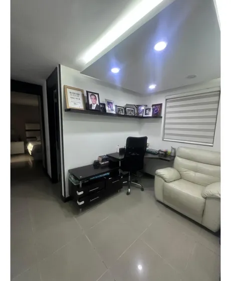 Apto En Venta La Flora P1 120m2 + 80m2 Terraza 3hb 2bñ 1pp 1dp Al