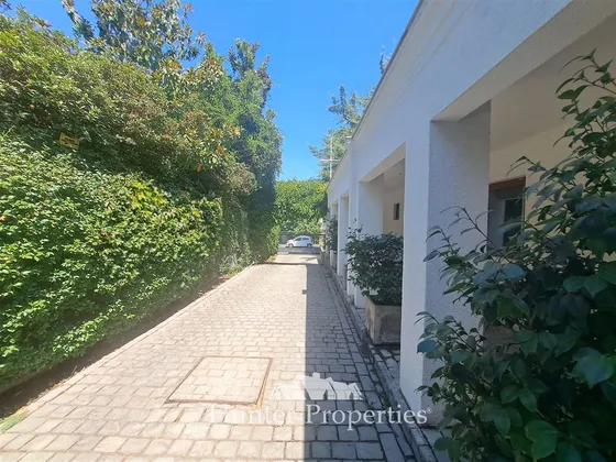 Casa Venta 4d/5b/8e Sn Carlos De Apoquindo - Piscina/quincho