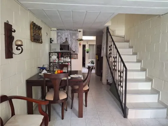 Casa En Venta En Buenos Aires Quintalinda