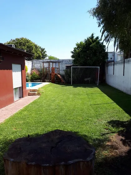 Casa 3 Ambientes A La Venta  - Moron