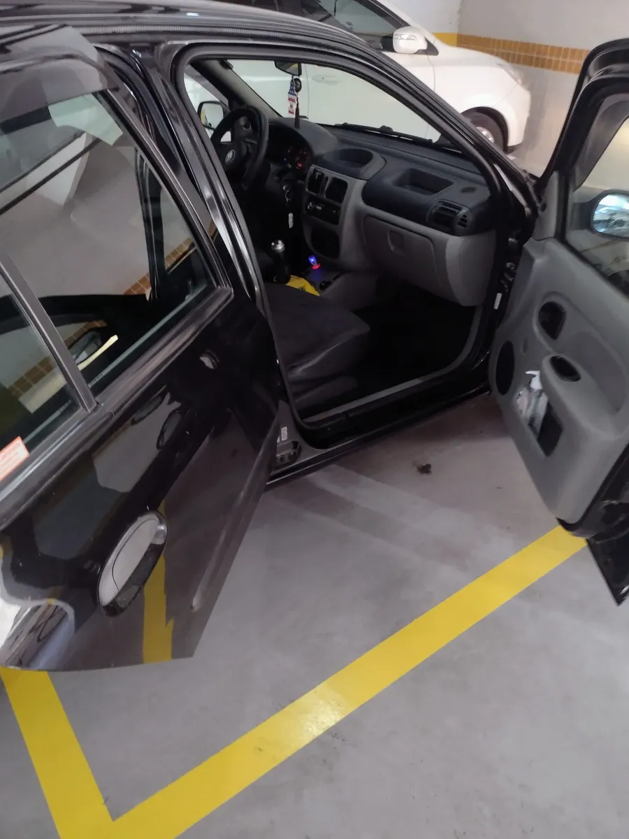 Renault Clio 2006 1.0 8v Authentique 5p — foto 4