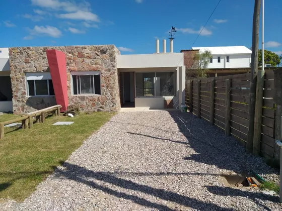 Casa En Venta En Balneario Buenos Aires 