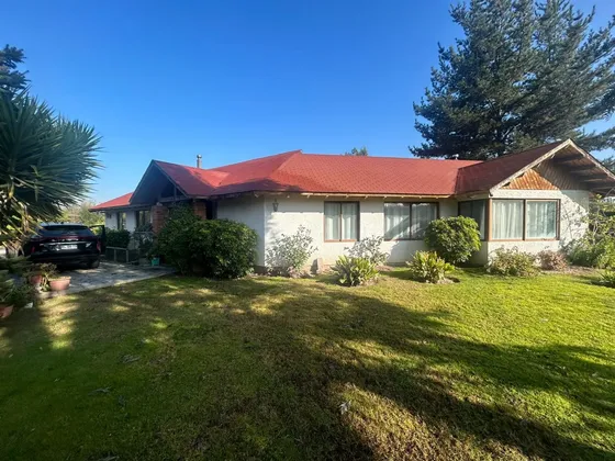 Parcela En Arriendo 3d+3b+3e+piscina