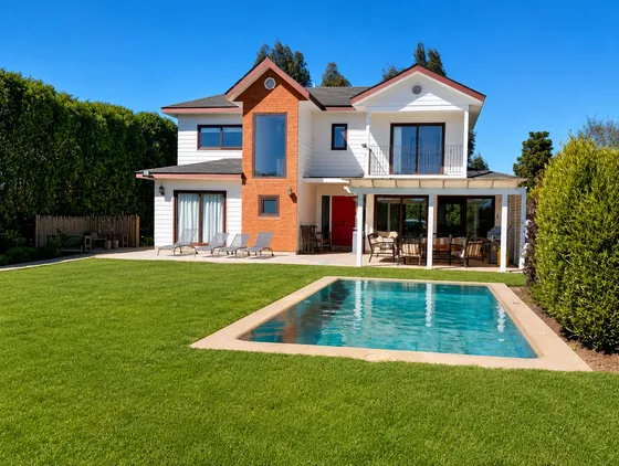 Casa En Santo Domingo Con Piscina Y Gran Terreno