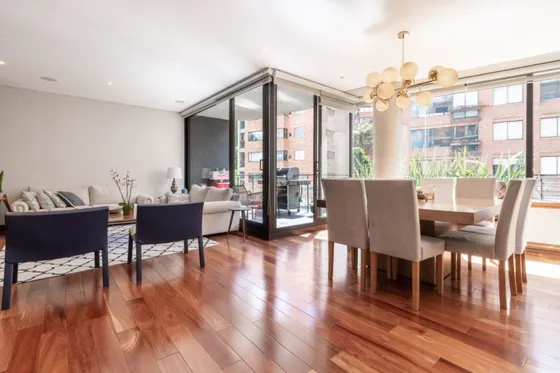 Apartamento En Venta En Los Rosales. Cod V24131
