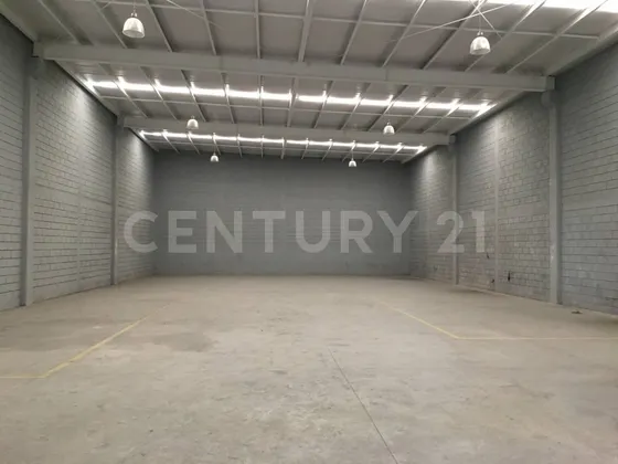 Se Renta Bodega 420 M2 En Saltillo