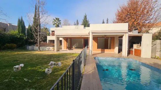 Excelente Casa En Condominio Con Áreas Verdes