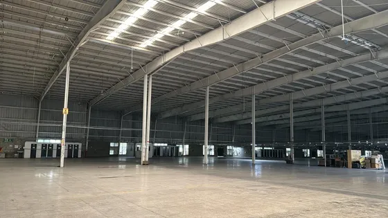 La Estrella Bodega 13.000m2 