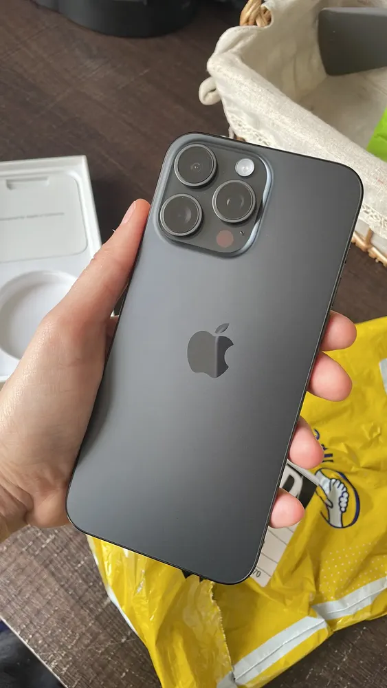 Apple iPhone 15 Pro Max (512 GB) - Titânio Azul - Distribuidor