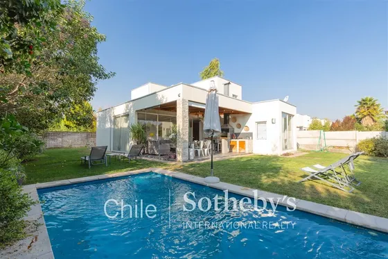 Casa En Venta De 3d Y 3b En Piedra Roja