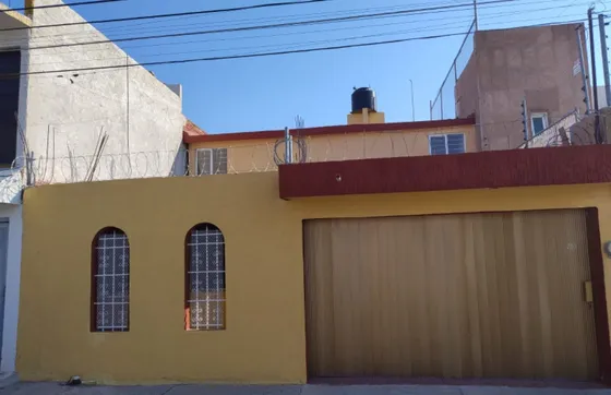 Casa En Venta Col Jardines 3 Secc Celaya 