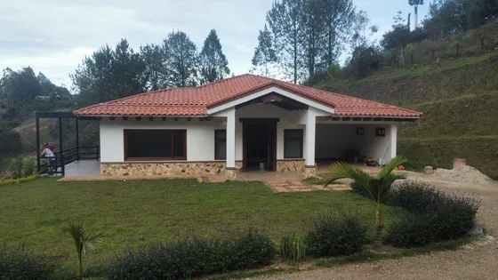 Vendo Hermosa Finca Guarne Para Estrenar
