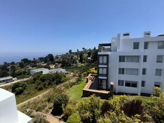 Departamento En Venta De 4 Dorm. En Zapallar