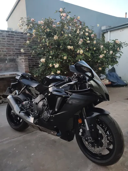 Yamaha R1 Patentada 2024 Garantía Oficial Hasta 2027