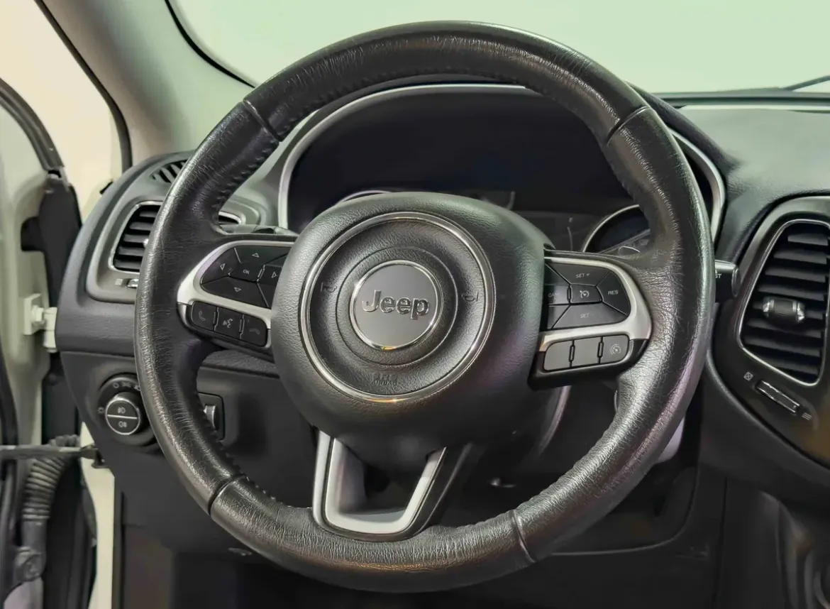 Jeep Compass 2.4 Longitude5157500110563020815