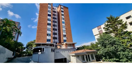 Venta De Apartamento Para Reformar Cerca A Provenza El Poblado