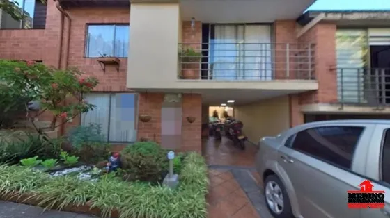Casa En Arriendo En Loma De Las Brujas. Cod A5699