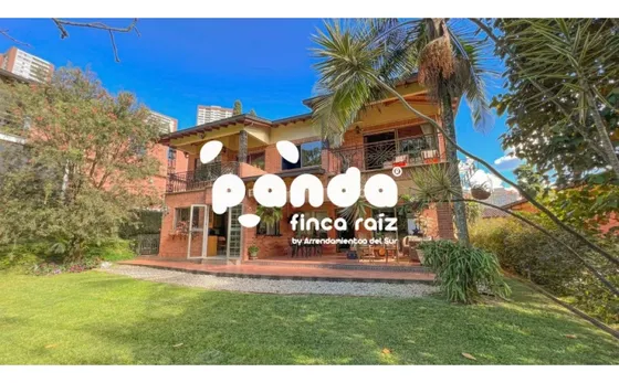Casa En Alquiler En Medellin - Poblado