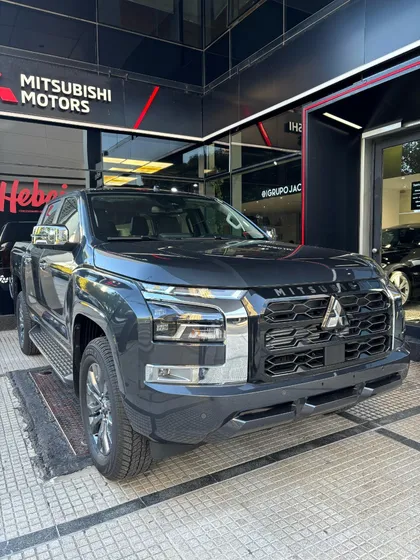 Mitsubishi L200 2.4 Gls 4x4 At Full