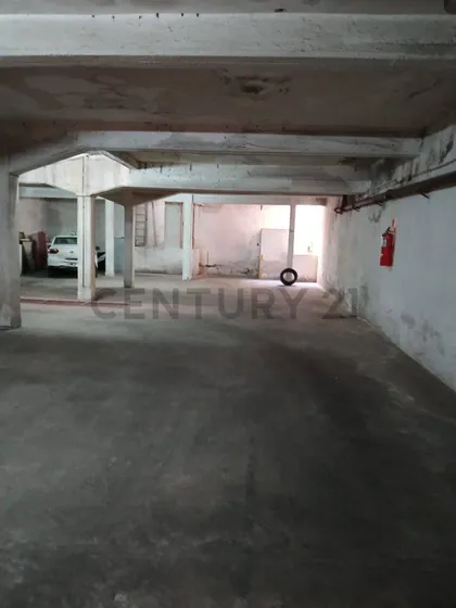 Cochera En Venta -  1 Entre 33 Y 34