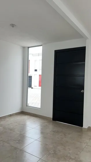 Casa De 2 Dormitorio Y 1 Parqueadero 