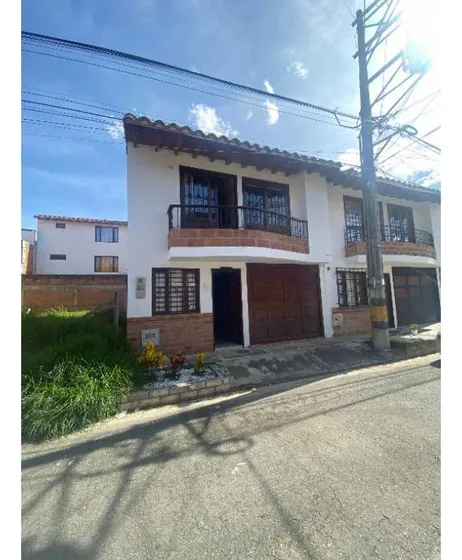 Casa Independiente En La Ceja Para La Venta (ldc)
