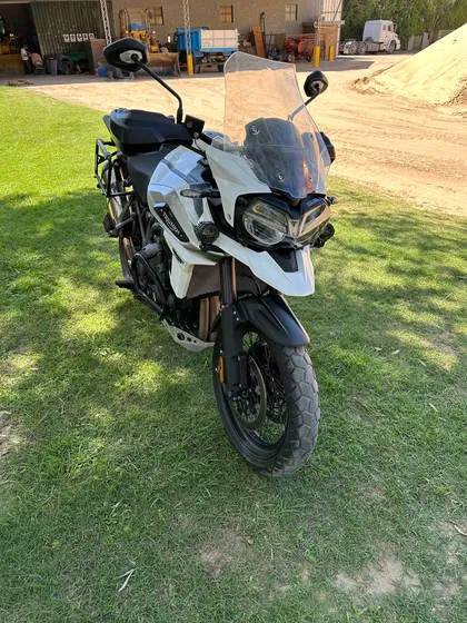 Triumph Tiger 1200 Xcx. Con Accesorios( 2 Valijas)