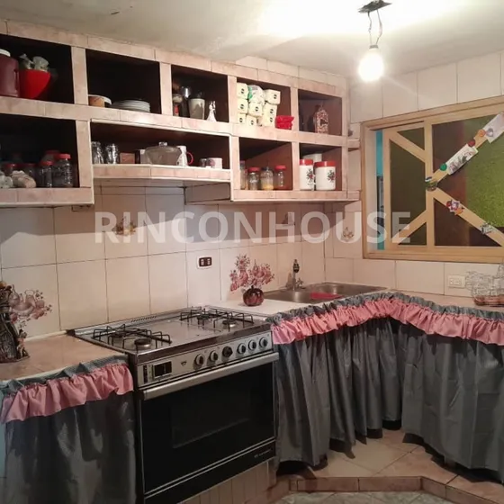 Casa En Venta En La Urb. Araguaney De Palo Negro.