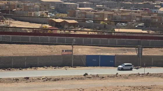 Se Vende Terreno A Orilla De La Carretera, Alto Hospicio