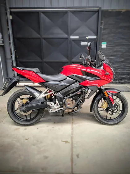 Bajaj Rouser As 200 Con Apenas 7000 Kms Unico Dueño!